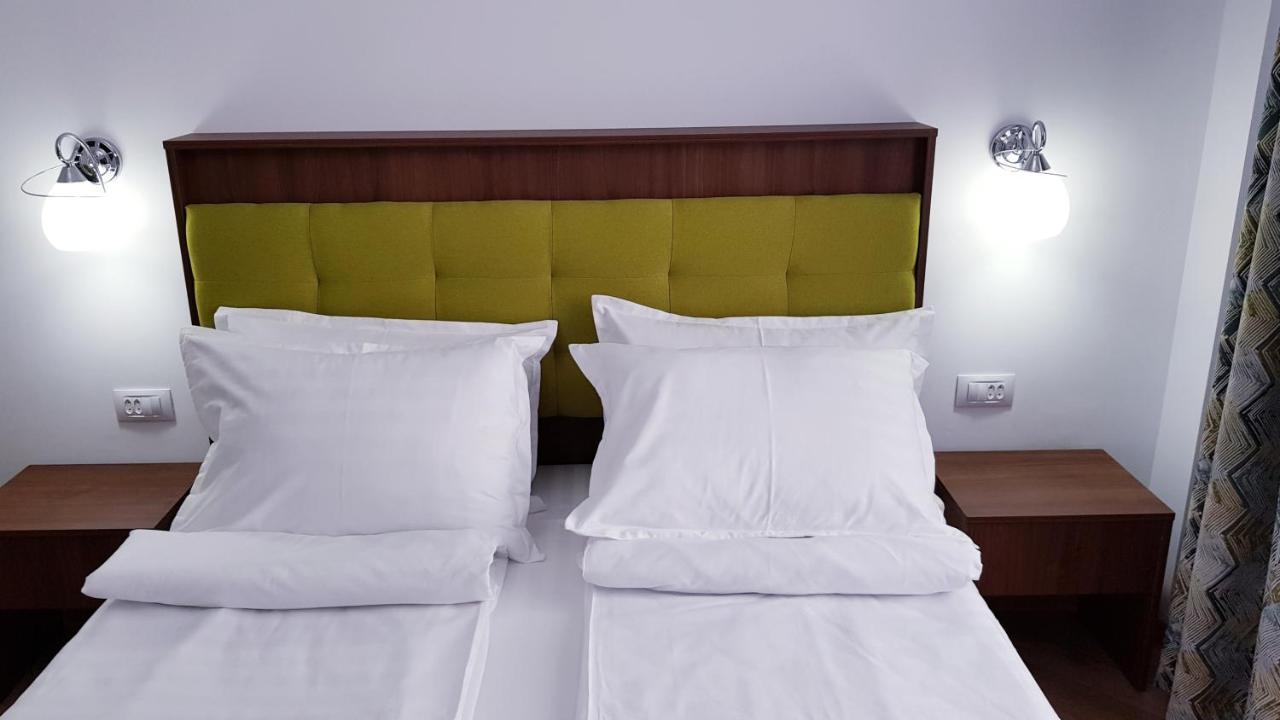 Helios Hotel Sulina Exterior photo